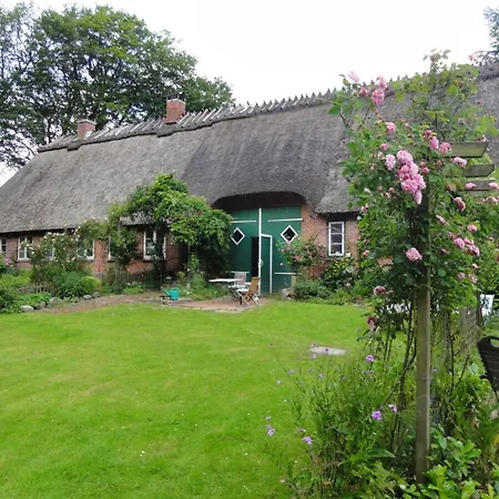 Lägenhet Romantic Thatched Roof House