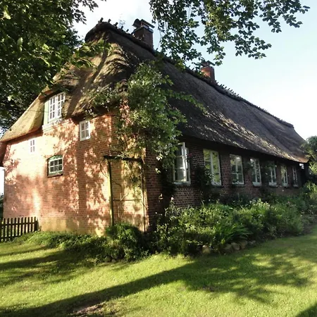 Romantic Thatched Roof House Lägenhet Schnarup-Thumby